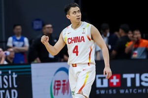 乐鱼体育平台-男篮4将打服黑粉！继伟李弘权主导末节，余嘉豪回暖，小高太好用